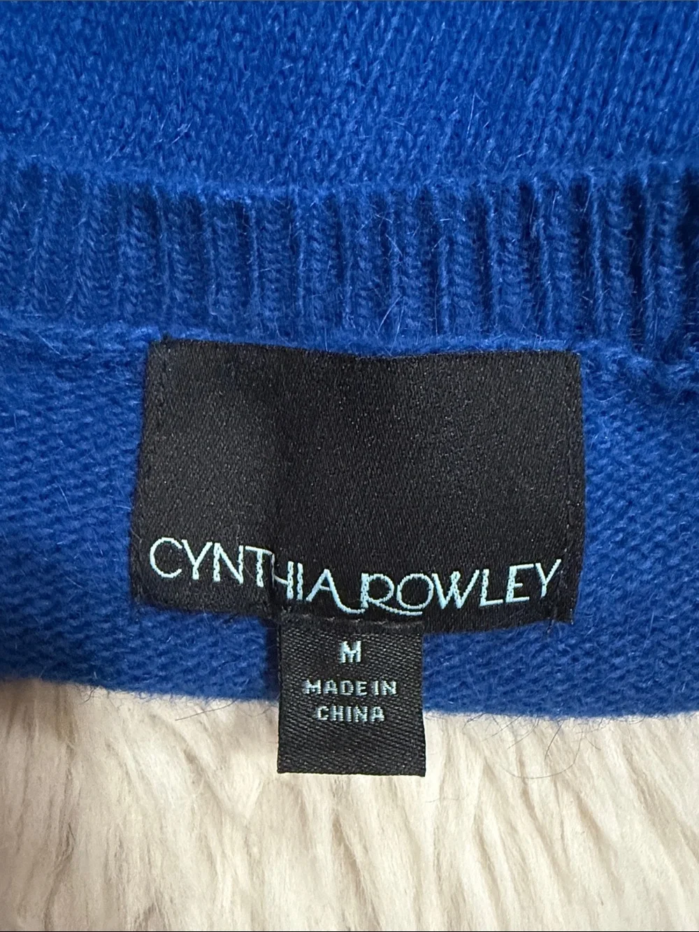 Cynthia Rowley Royal Blue 3/4 Sleeve Angora Rabbit Hair Scoop Neck Sweater M